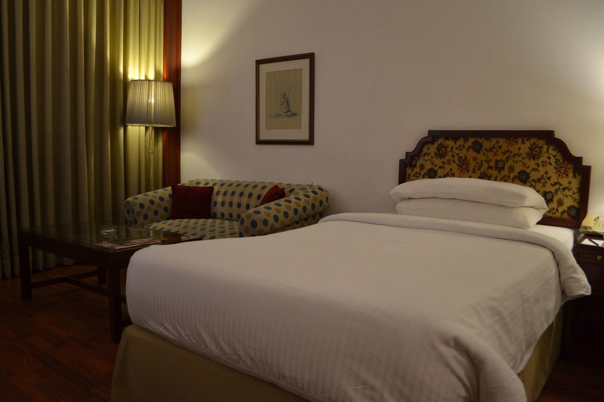 Taj Banjara Ξενοδοχείο Χιντεραμπάντ Εξωτερικό φωτογραφία A room at the hotel