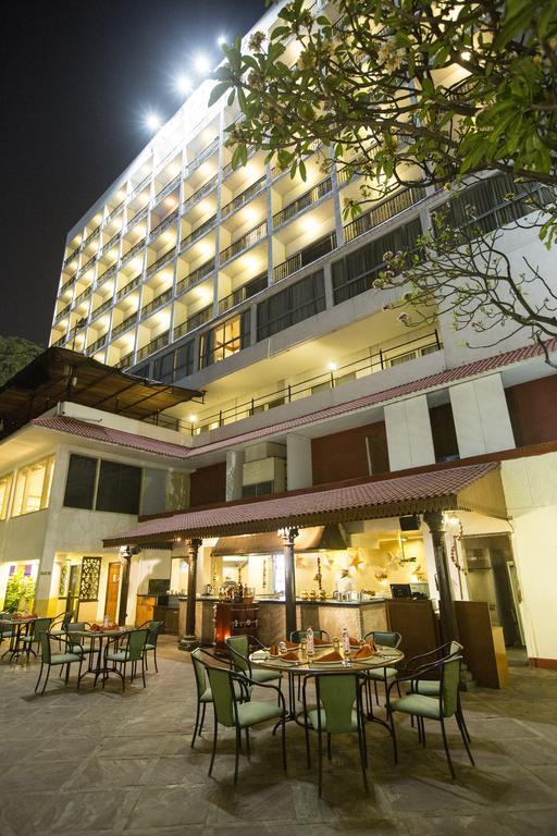 Taj Banjara Ξενοδοχείο Χιντεραμπάντ Εξωτερικό φωτογραφία The Royal