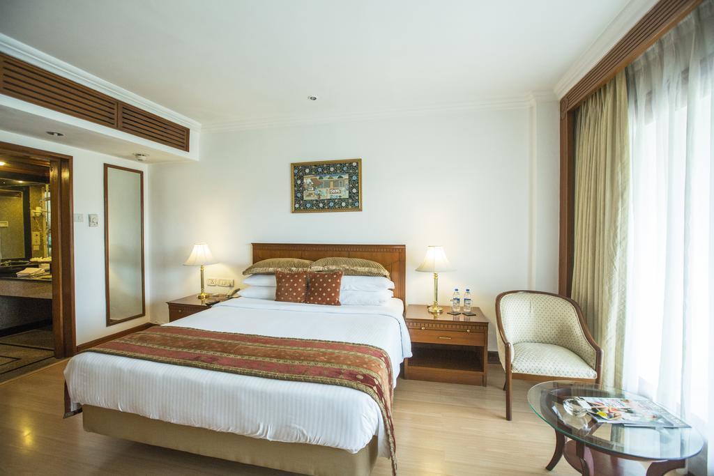 Taj Banjara Ξενοδοχείο Χιντεραμπάντ Εξωτερικό φωτογραφία A room at the Taj Bengal